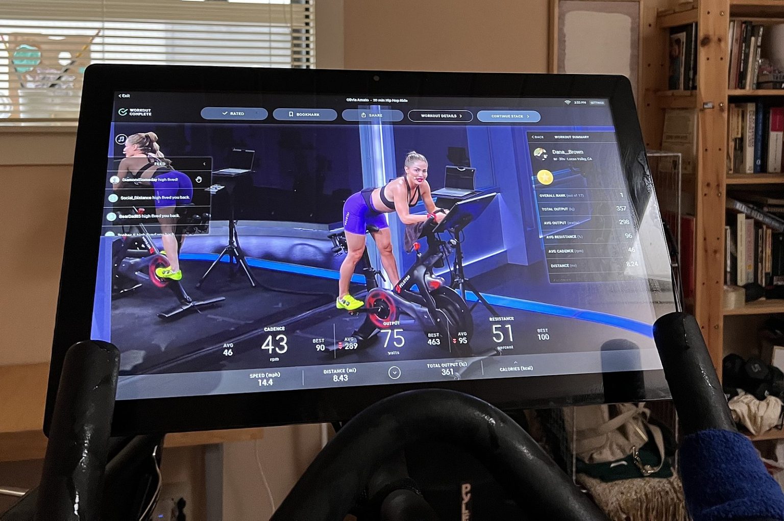 peloton cycle live streaming